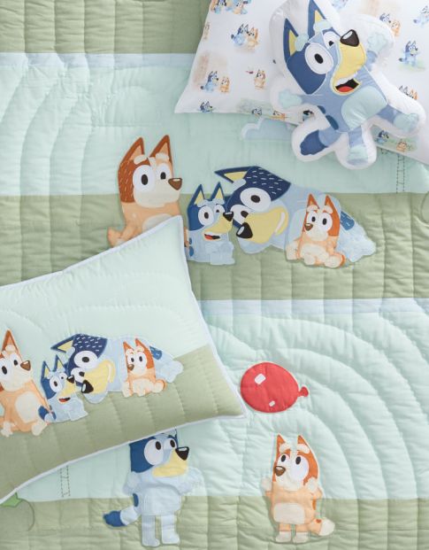 <i>Bluey</i>