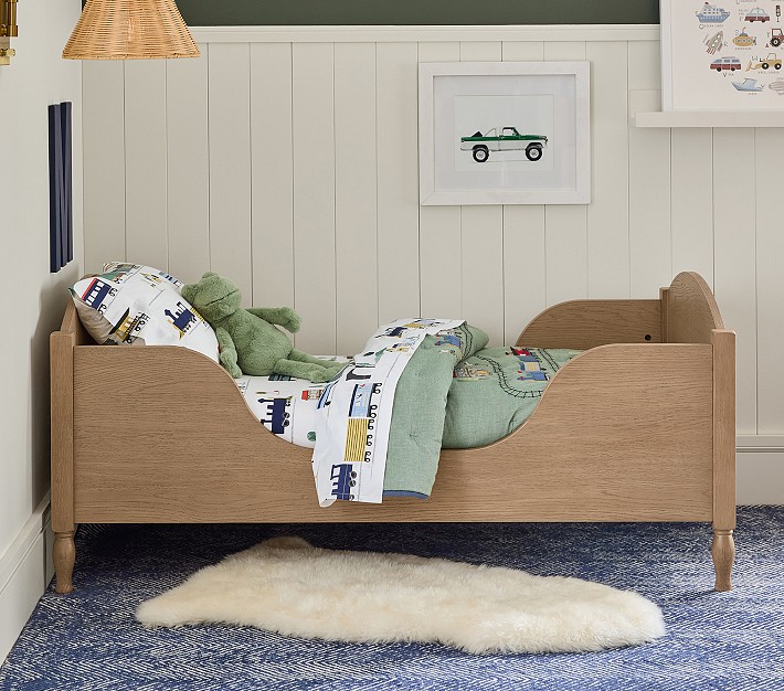 Pottery Barnベッドキルト Beds & Headboards | Pottery Barn