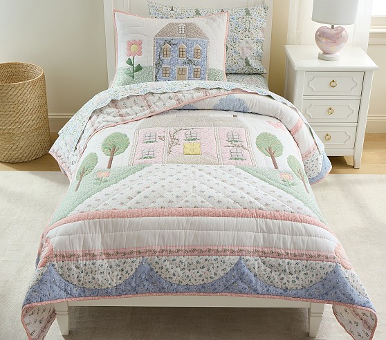 Pottery Barnベッドキルト Dollhouse Wholecloth Quilt & Shams | Pottery Barn Kids