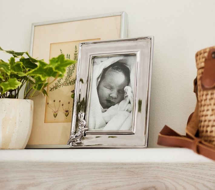 Peter Rabbit™ Metal Frame 4x6 | Pottery Barn Kids