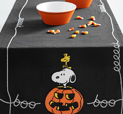 Peanuts Halloween Tablecloth