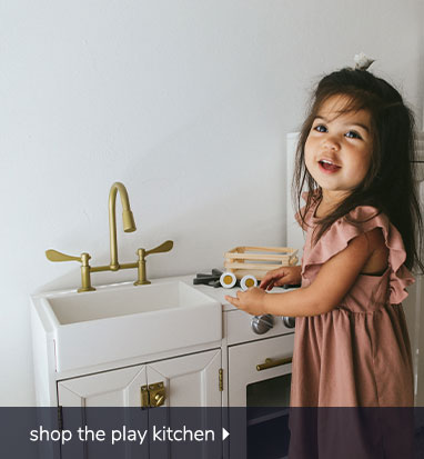Shop play kitchen.