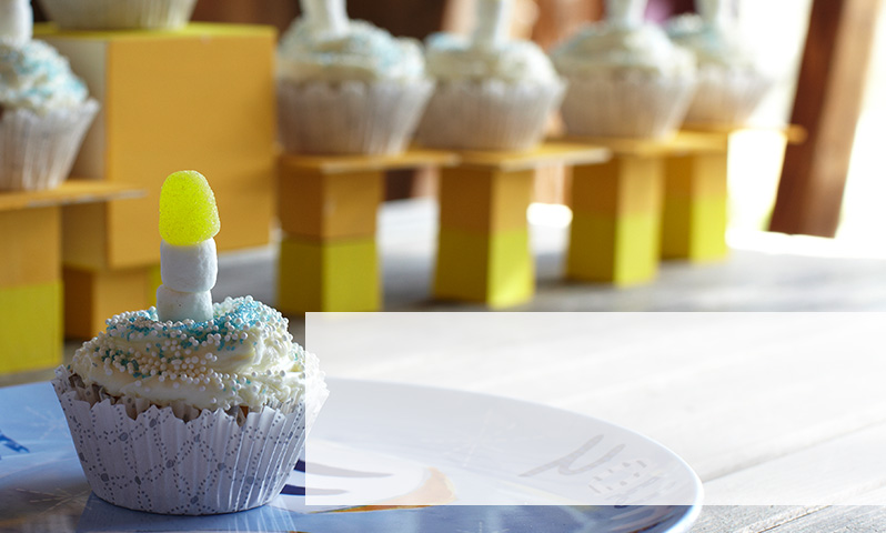 Vanilla Cupcake Menorah