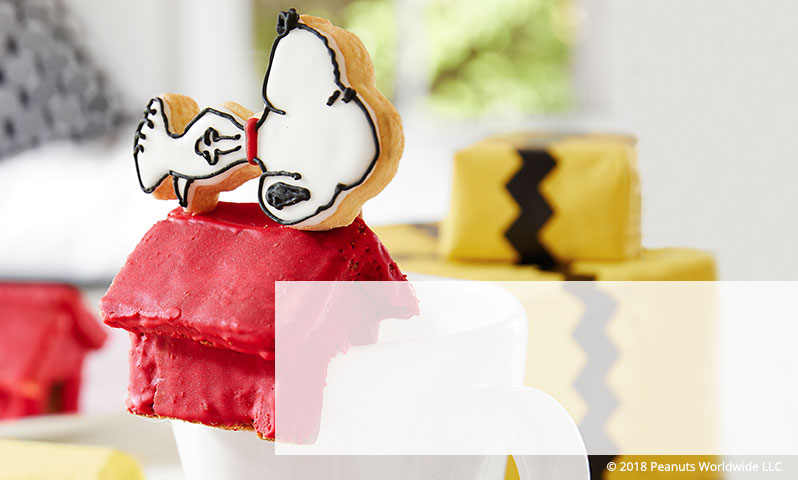 Snoopy&reg; Hanging Cup Cookies