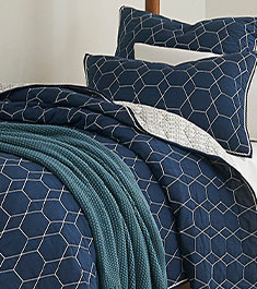 Shop the Quilt