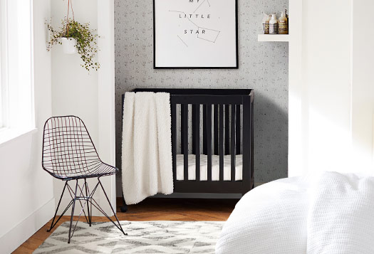 small cribs for small spaces