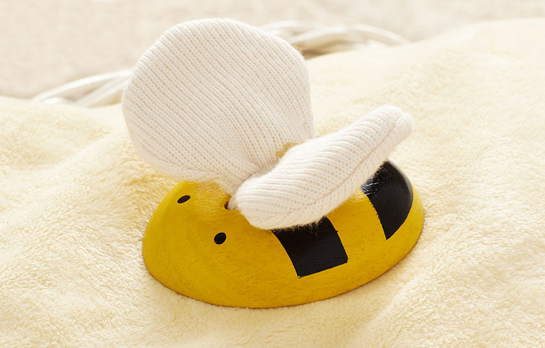 bumble bee shower decorations