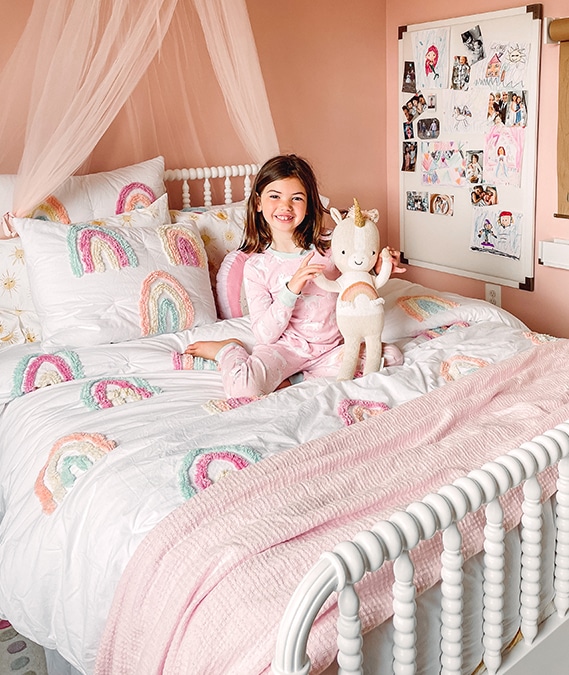 Stephanie Minix’s Rosy Rainbow Room