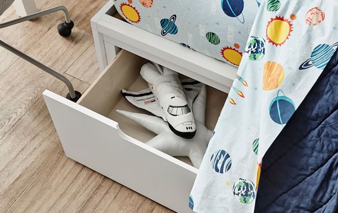 Arlen storage bed