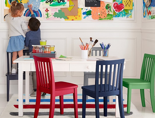 Carolina Craft Play Table