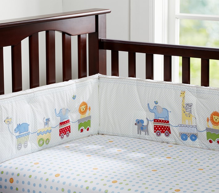 circus nursery bedding