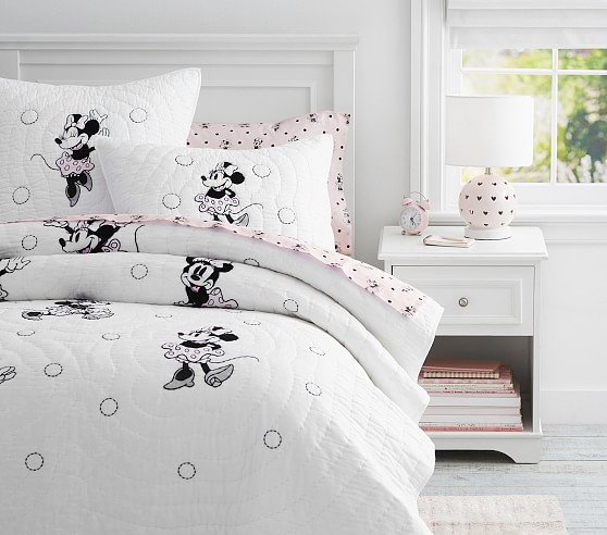 minnie mouse quilt set