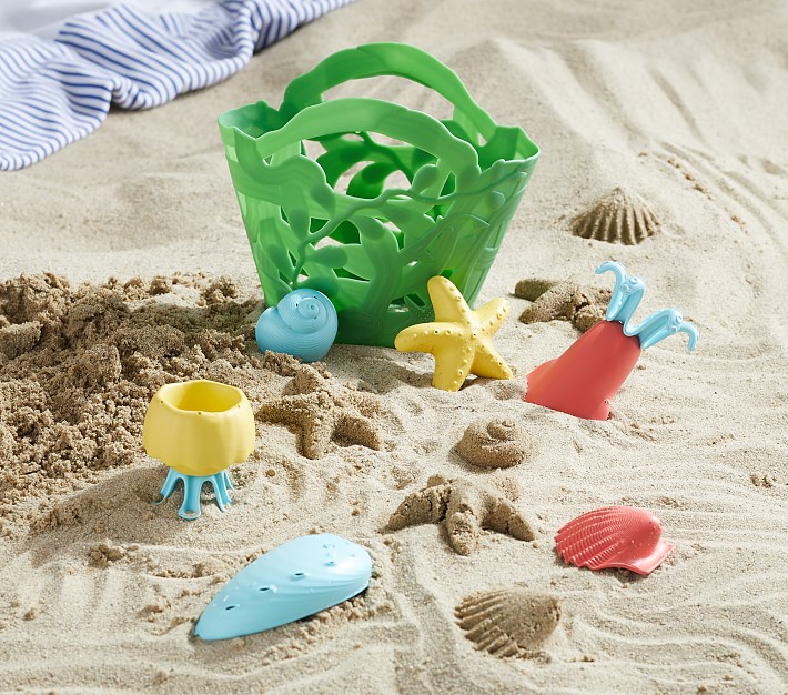 green toys bucket