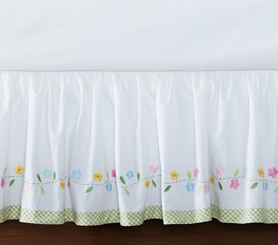 Details about   Pottery Barn Kids Valance Daisy Garden Lined Curtain Green Gingham Flowers 44x18 