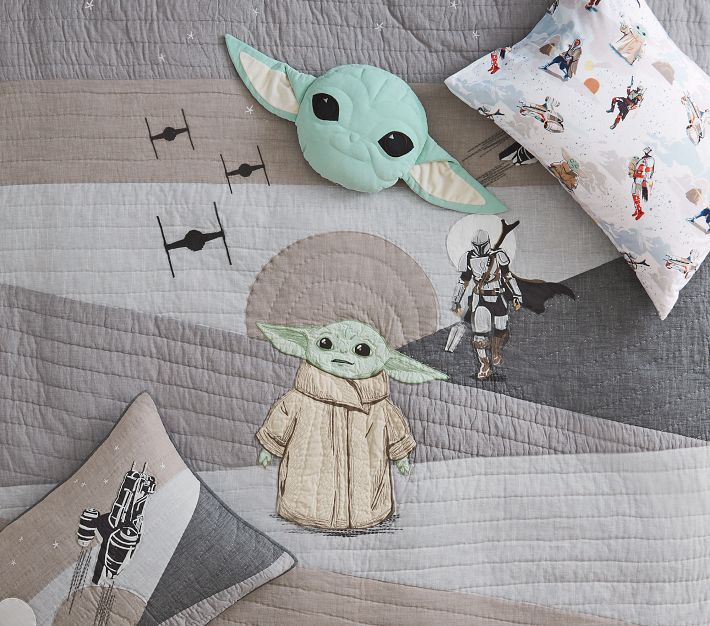 Star Wars™ The Mandalorian™ Quilt & Shams Pottery Barn Kids