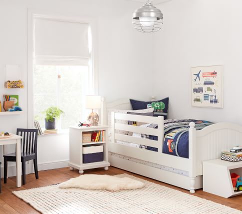 On-the-Go Toddler Bedroom