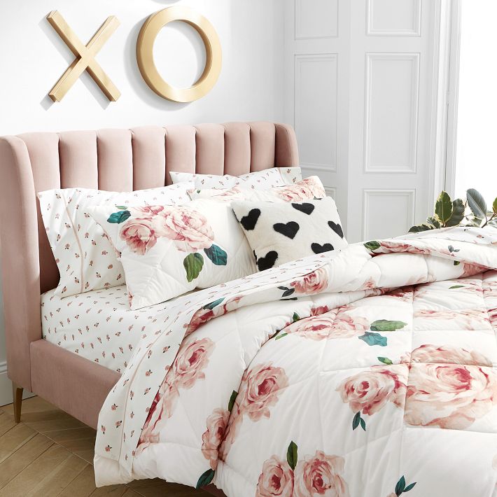 Emily And Meritt Bedding
