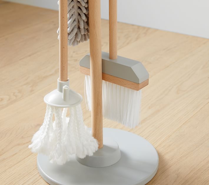 Wooden Cleaning Set
