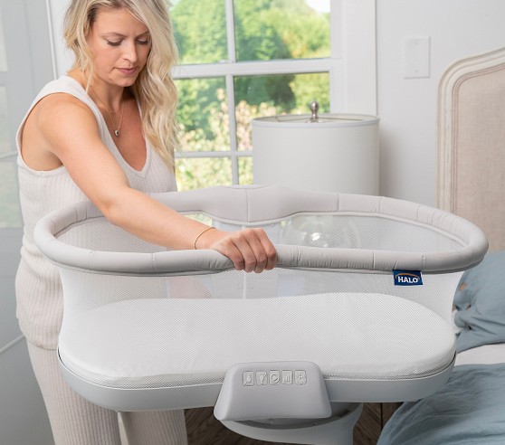 HALO BassiNest Swivel Sleeper Review (Pros, Cons & Is It Worth It