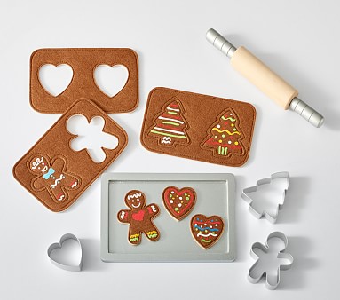 Baker's Pantry Holiday Baking Cookie Baking Gift Set Spatula Cutters Bag  Sticker