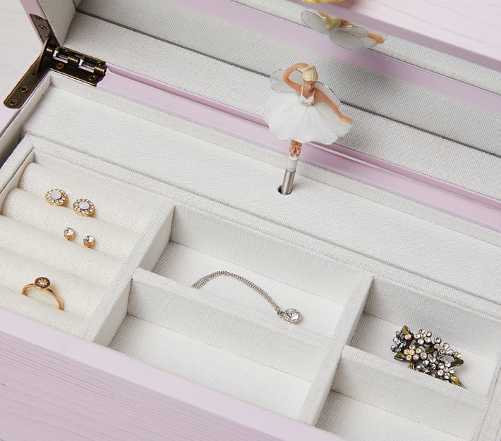 Cream Abigail Jewelry Box Collection