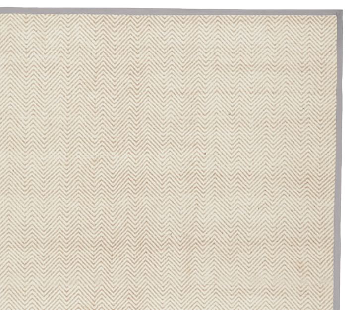 White & Natural Jute Thin Chevron Scatter Rug