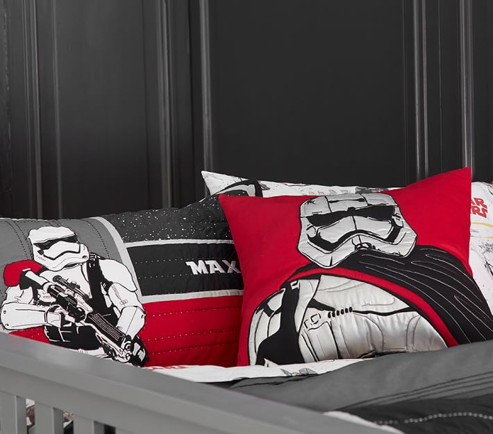 Star Wars™ Shaped Decorative Kids' Pillows