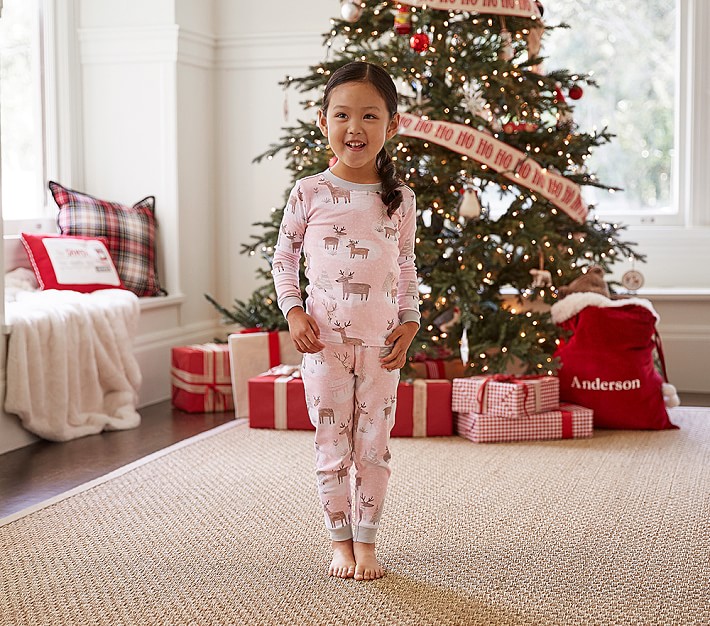 Pottery barn 2025 kids christmas pjs