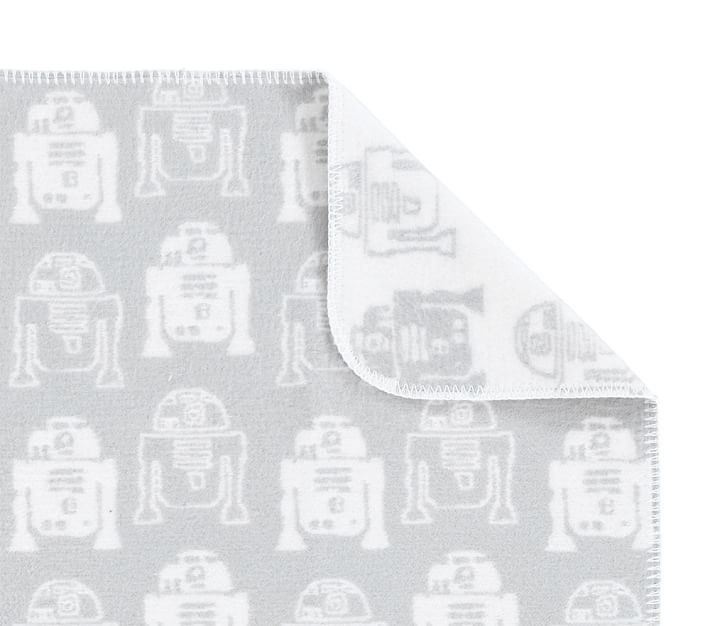 Star Wars Hand Towel Set To Dry Your Hands On Your Favorite Droid