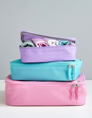 Toiletry Bags & Pouches