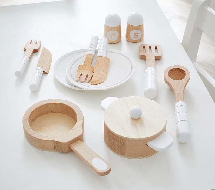 Wooden Cooking Pot  Wooden Play Kitchens, Felt Play Food at