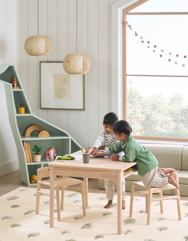 Kids shop furniture design