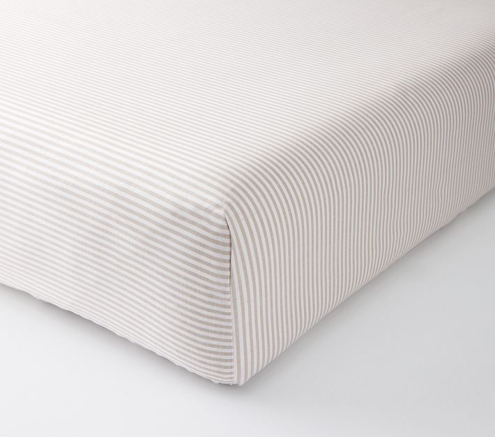 https://assets.pkimgs.com/pkimgs/rk/images/dp/wcm/202345/0027/oxford-stripe-organic-crib-fitted-sheet-o.jpg