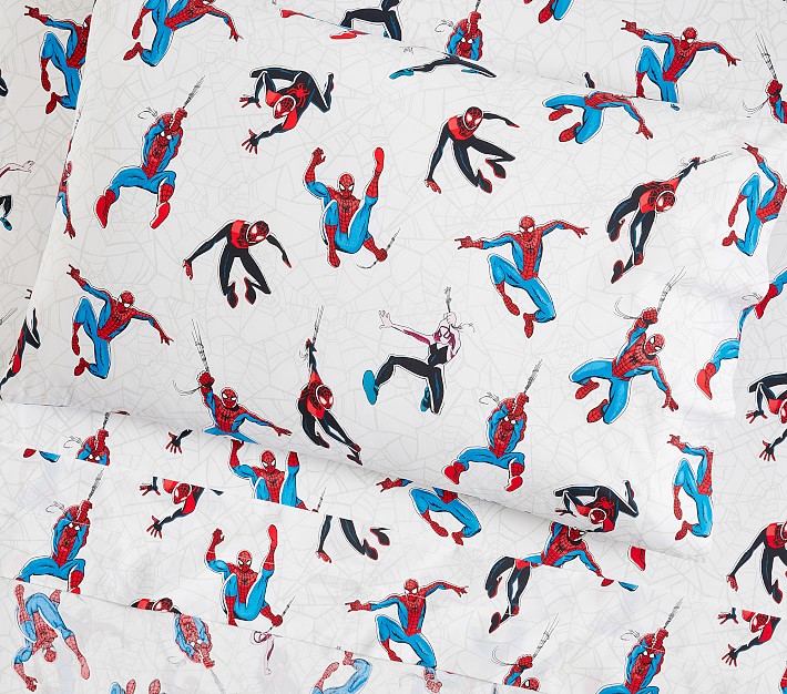 Marvel's Spider-Man Glow-in-the-Dark Sheet Set &amp; Pillowcases