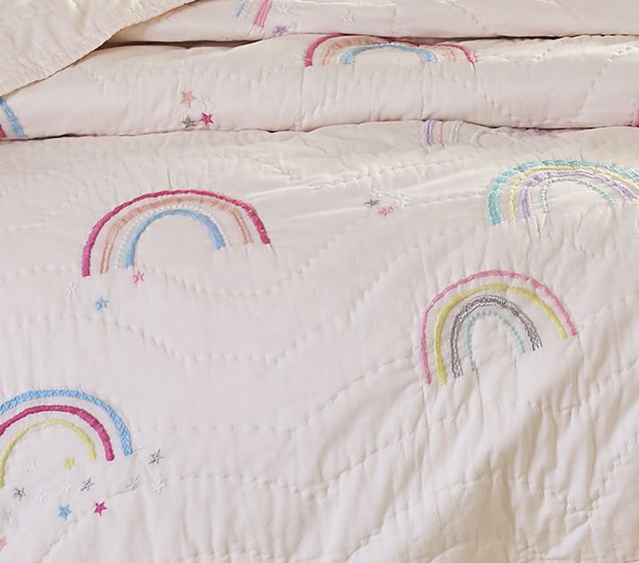 Kids clearance rainbow quilt