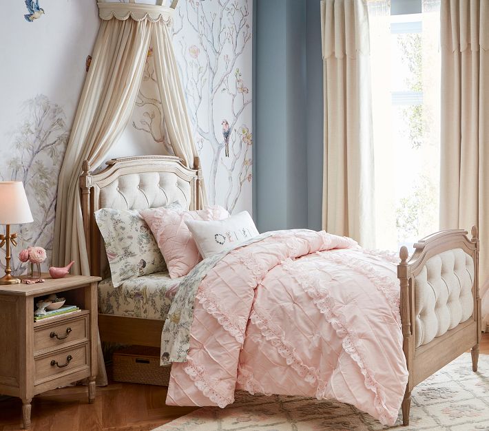 Blythe 2025 tufted bed