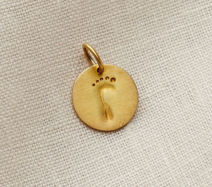 Gold Foot Charm 