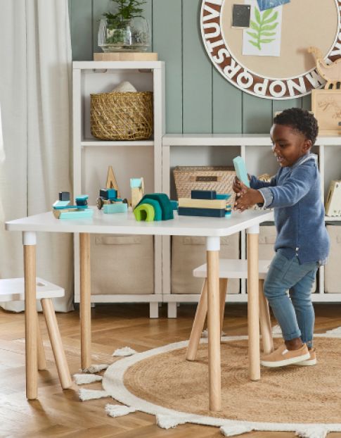 Childrens bedroom store table and chairs