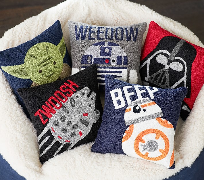 <em>Star Wars</em>&#8482; Boucle Pillows