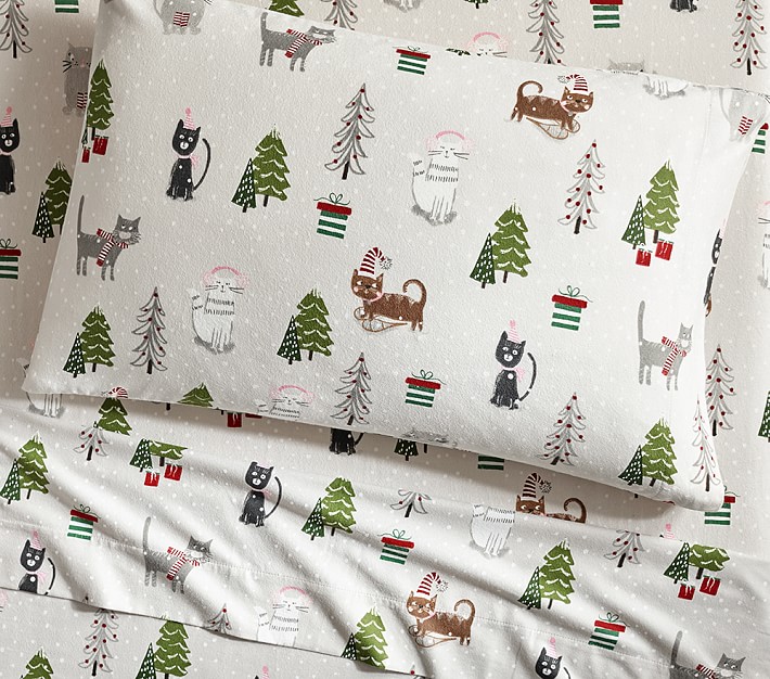 Holiday Cat Flannel Sheet Set &amp; Pillowcases
