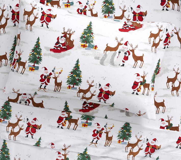 Merry Santa Flannel Organic Sheet Set &amp; Pillowcases