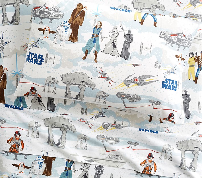 Flannel <em>Star Wars: The Last Jedi</em>&#8482; Sheet Set & Pillowcases