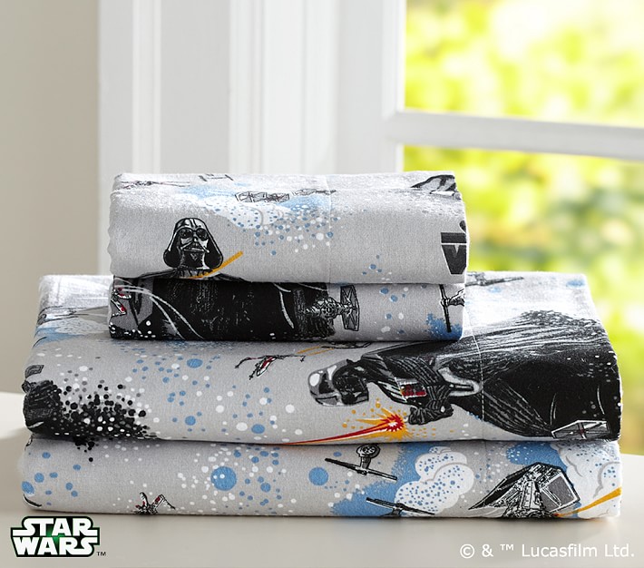 <em>Star Wars</em>&#8482; Darth Vader&#8482; Flannel Sheet Set & Pillowcases