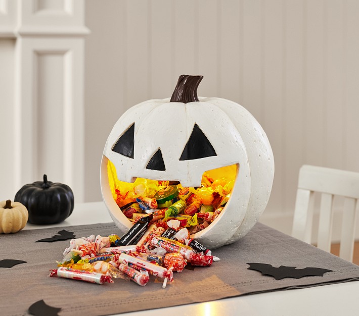 Light-Up Pumpkin Halloween Candy Bowl