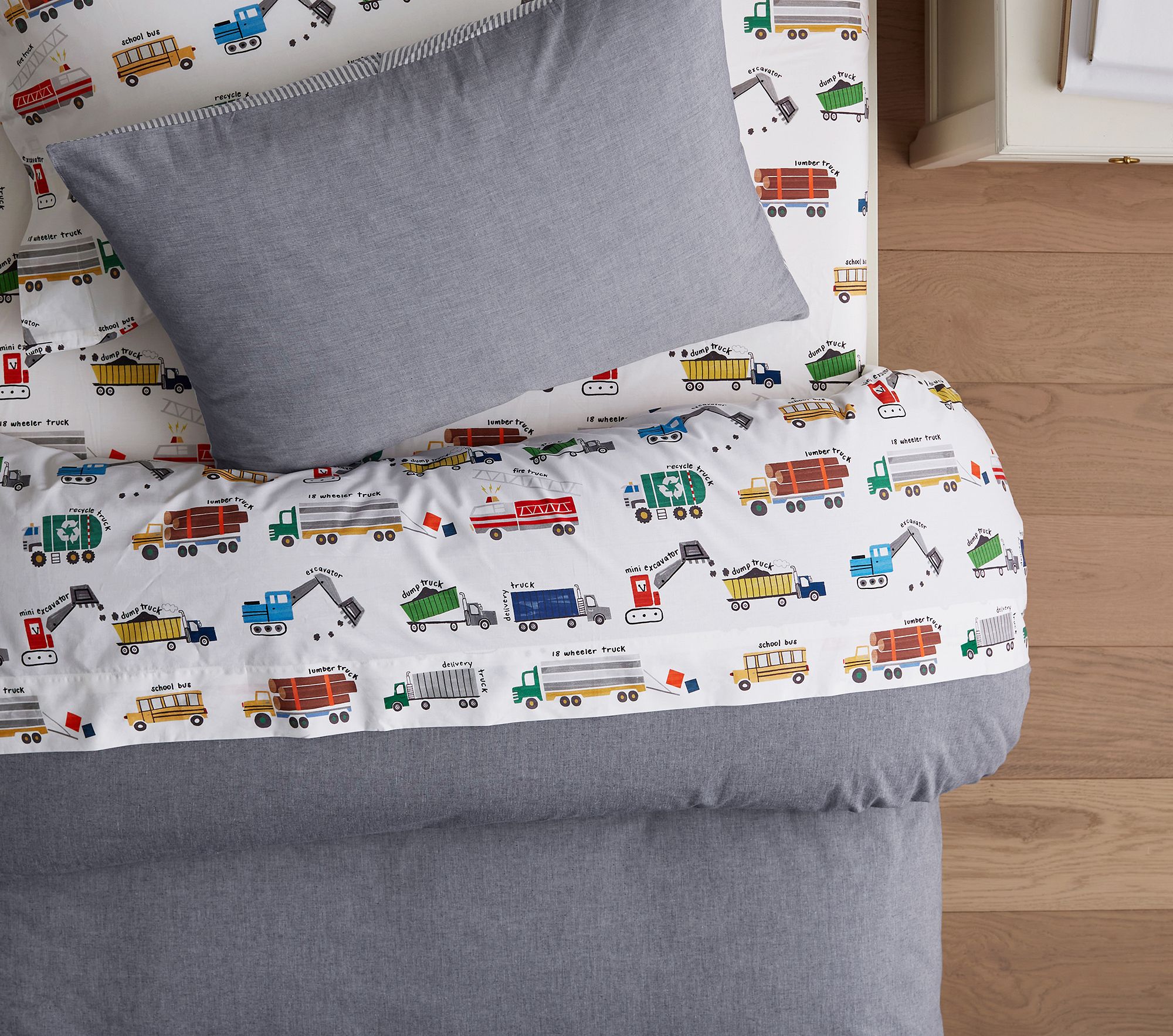 Alt image 1 for Busy Trucks Organic Sheet Set &amp; Pillowcases