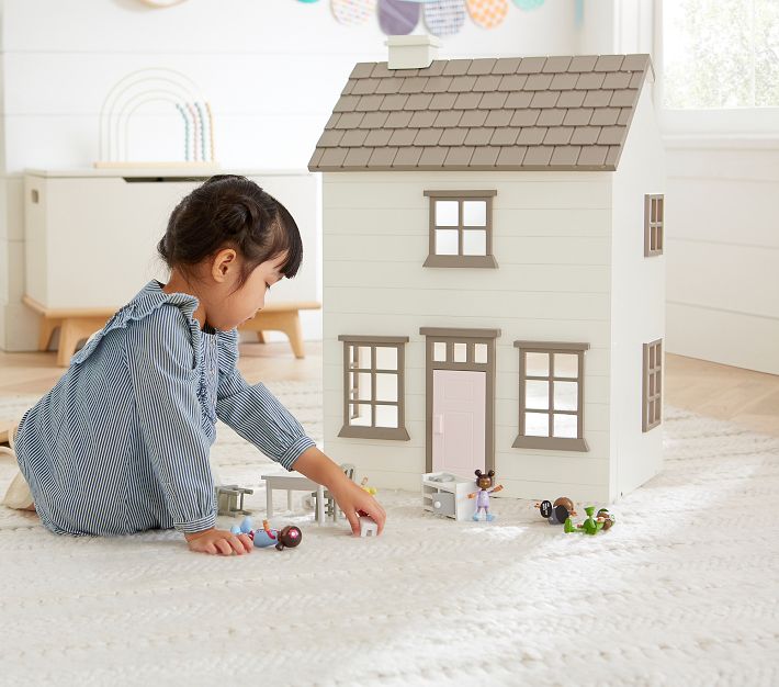 Pottery barn kids westport store dollhouse