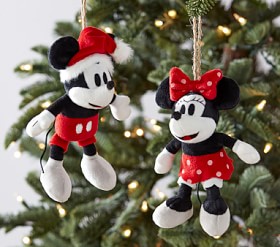 Disney mickey and minnie mouse purchases christmas winter plush throw