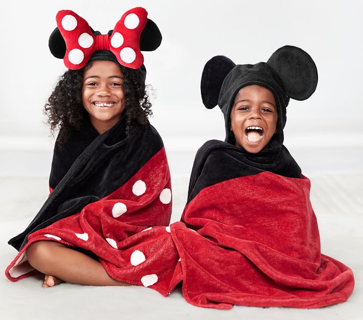 Disney Minnie Mouse Kid Hooded Towel