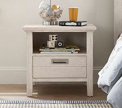 Emery Nightstand (20")