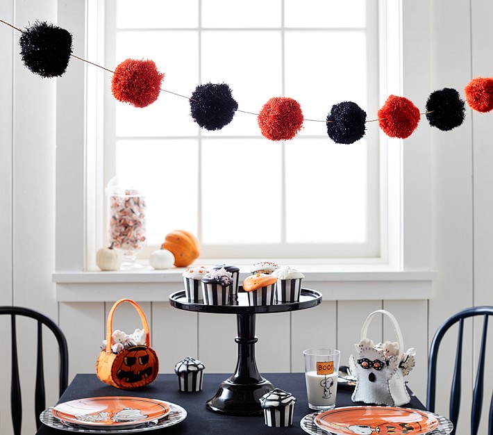 Halloween Pom-Pom Garland